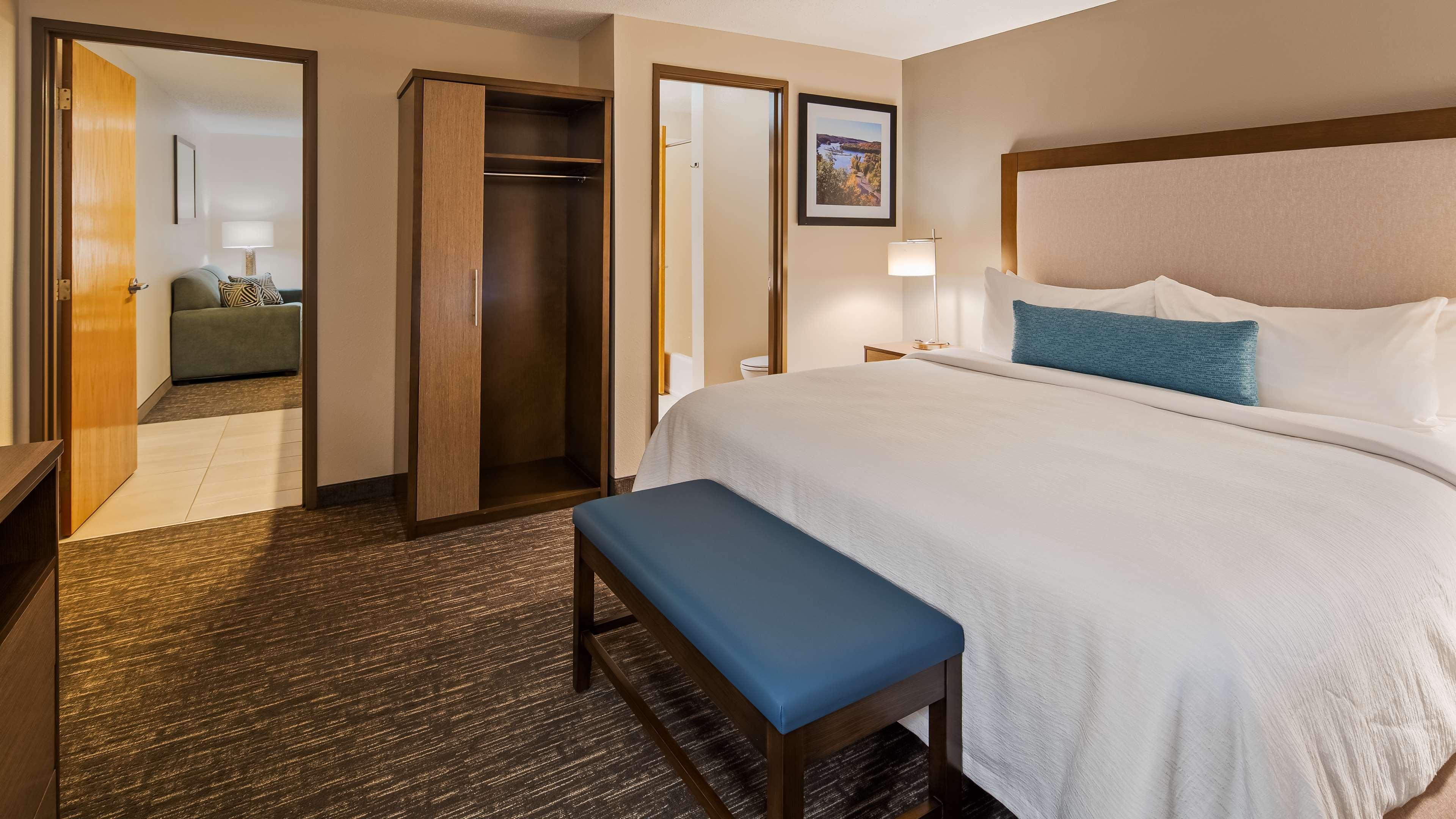 Best Western Plus Hudson I-94 Exterior photo