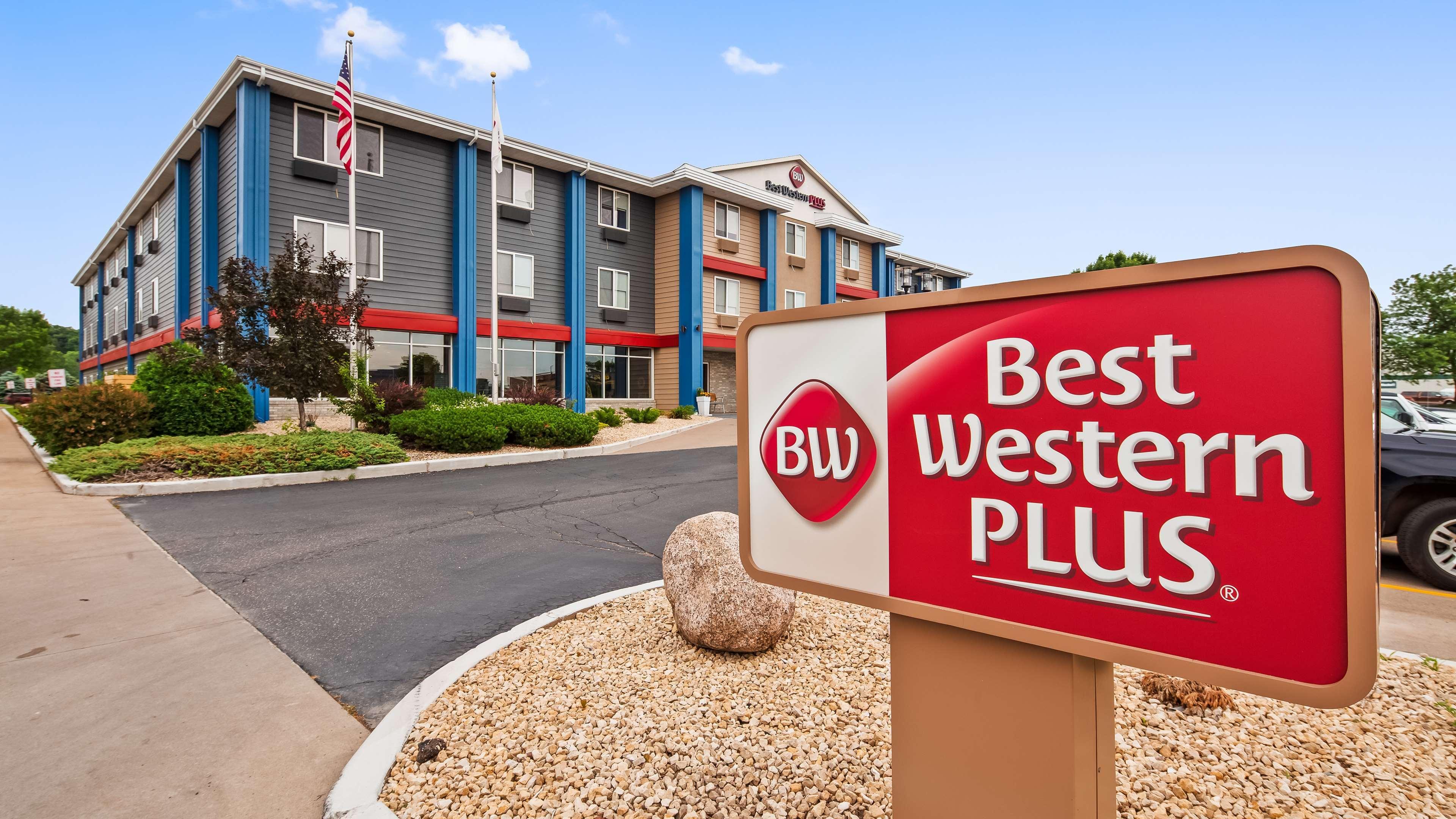 Best Western Plus Hudson I-94 Exterior photo